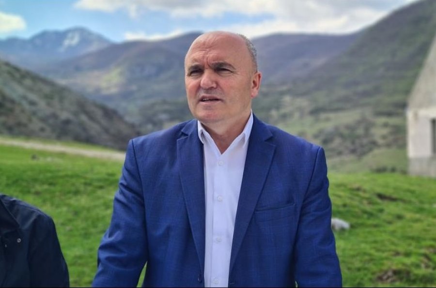 Intervistë me z. Ismail Uka, kandidat i opozitës për bashkinë e Dibrës, në 'Kafe Shqeto'