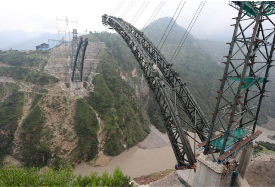 Ura më e lartë hekurudhore në botë do të hapet së shpejti në Kashmir