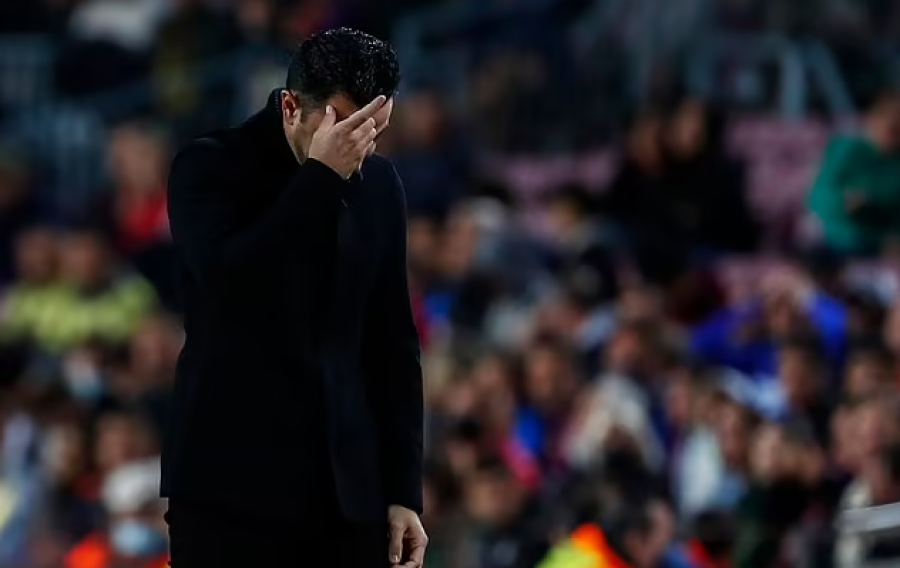 Xavi kritikon skuadrën për humbjen me Vallecanon: Nuk më pëlqejnë këto gabime që bëjmë