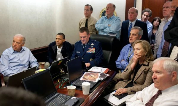 Foto e rrallë/ Tensioni në Shtëpinë e Bardhë ditën kur u vra Bin Laden