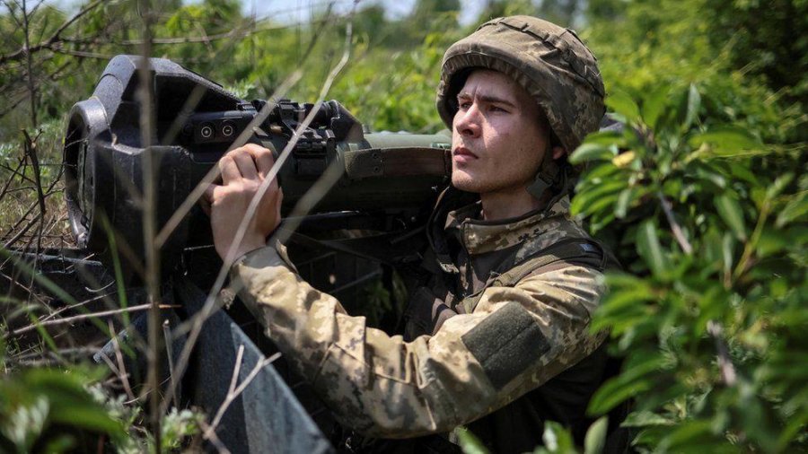 'Gjermanët po trajnojnë ushtarë ukrainas për një kundërofensivë në Krime'