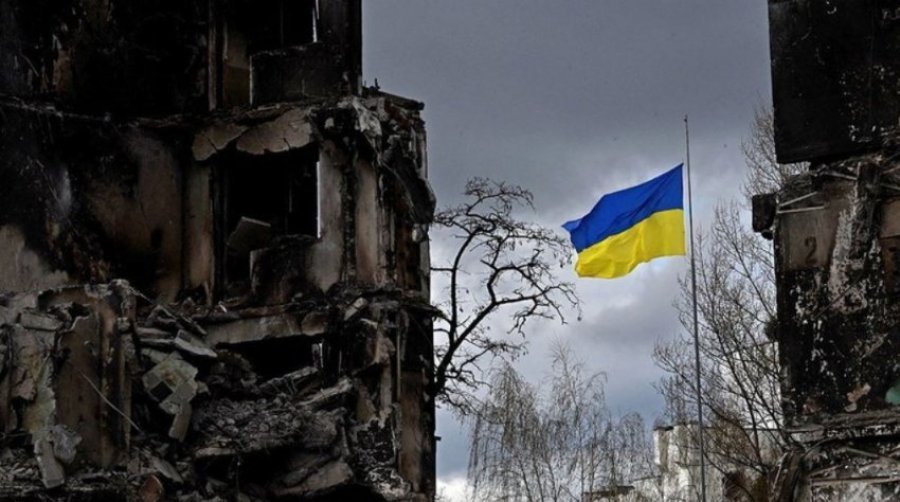 Ukraina lëshon sirenat e alarmit në mbarë vendin, pritet intesifikim i sulmeve ruse