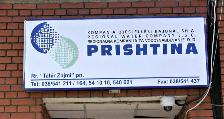 KRU “Prishtina” me kontrata për shërbime, konsumatorët që nuk nënshkruajnë – shkyçen nga rrjeti i ujësjellësit