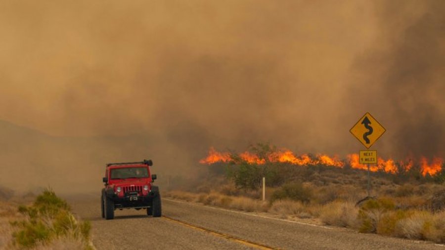 Zjarri më i madh që ka përfshirë vendin, flakët në Kaliforni kërcënojnë parkun kombëtar