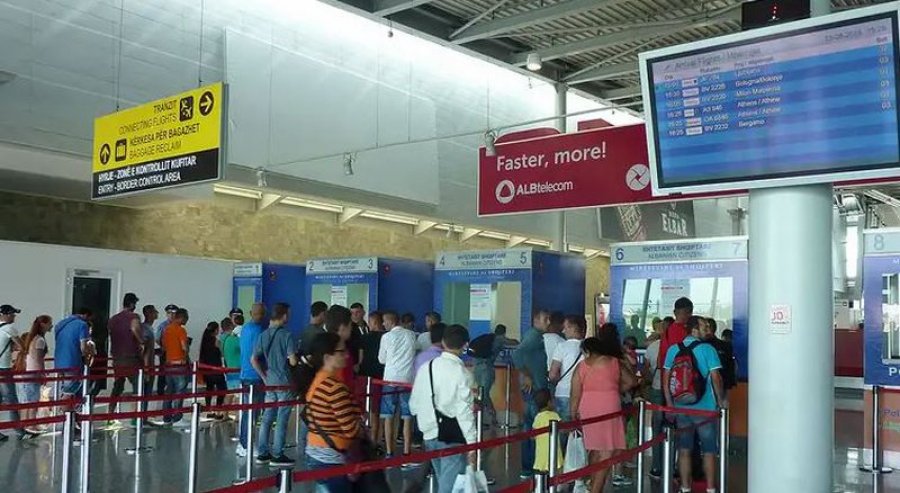 Harruan çantën me 40 mijë dollarë në aeroportin e Tiranës, personeli ia kthen të zotit