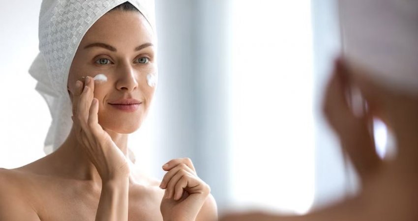 Ekspertët tregojnë si mund ta mbani të pastër lëkurën tuaj