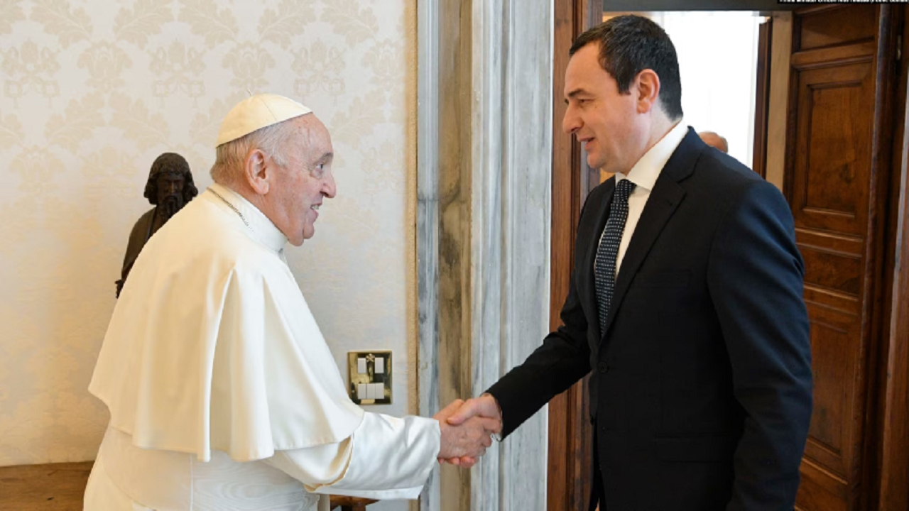 Vizita e Papa Françeskut është jetike për Kosovën!