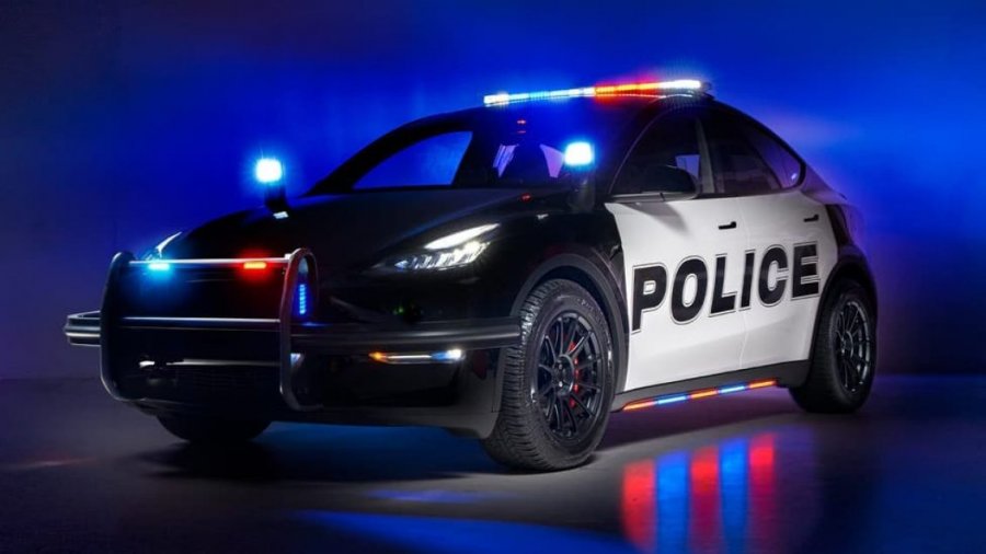 Kjo veturë  e 'Tesla Model Y' shpejt do të patrullojë në 'heshtje' rrugët e Kalifornisë