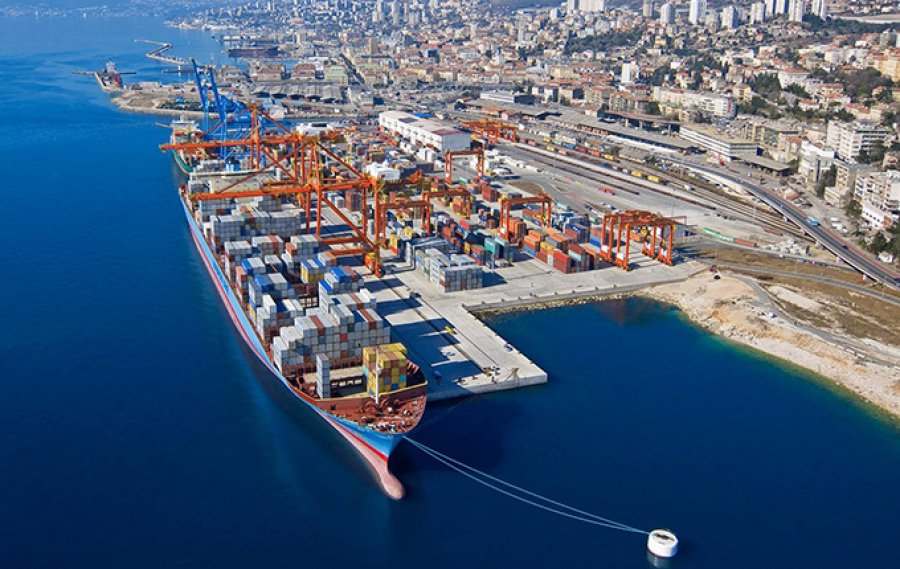 Prishja e kontratës me Shqipërinë, kompania gjermane EMS për DW: Duan të na nxjerrin jashtë Portit të Durrësit
