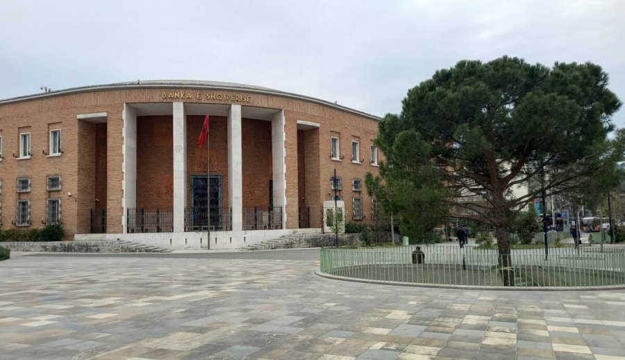 Ankandi i valutës, Banka e Shqipërisë bleu 230 milionë Euro këtë vit