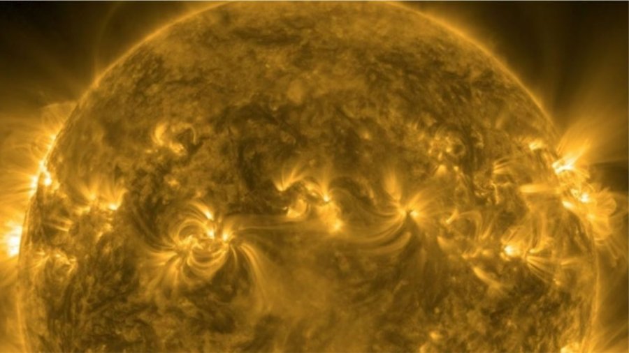 Teleskopi i NASA-s regjistron një shpërthim shumë të fortë diellor