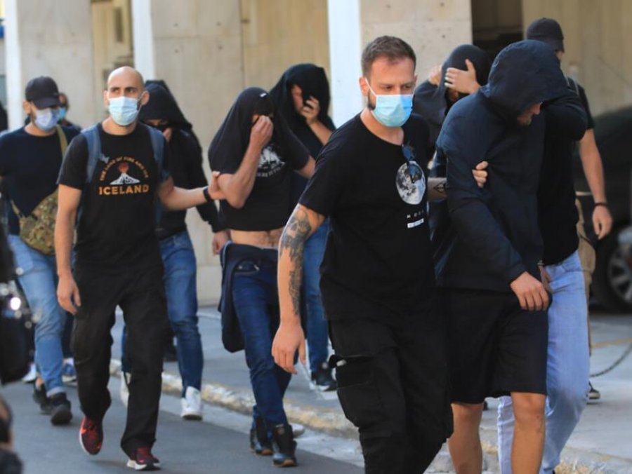 Greqi: Një kroat, një shqiptar dhe tre grekë, të dyshuarit kryesorë për vrasjen e tifozit të AEK-ut