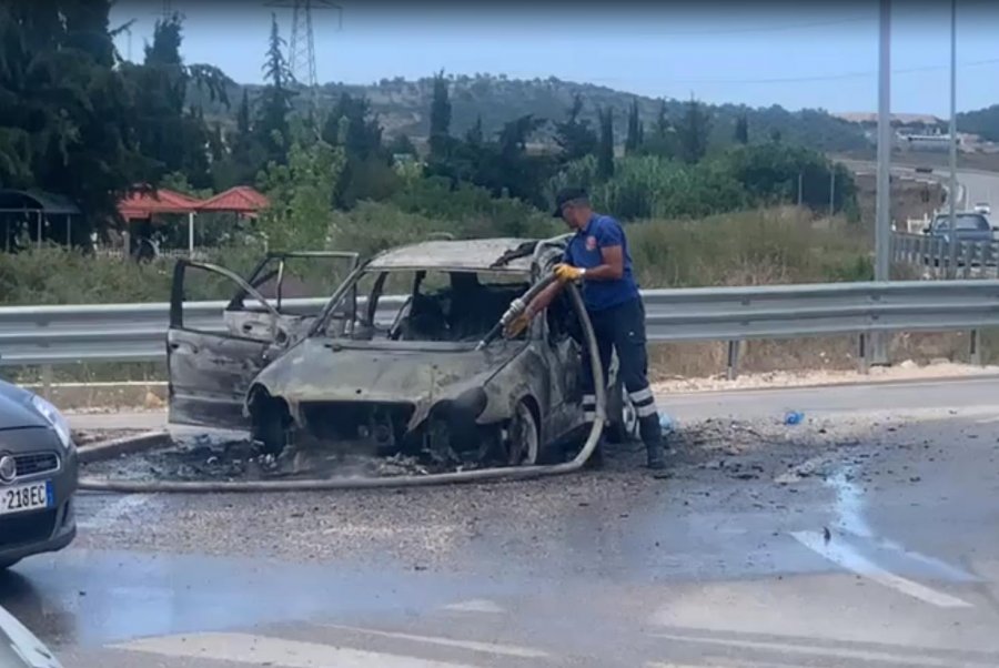 VIDEO/ Digjet plotësisht një Benz në rrugën e Lumit të Vlorës