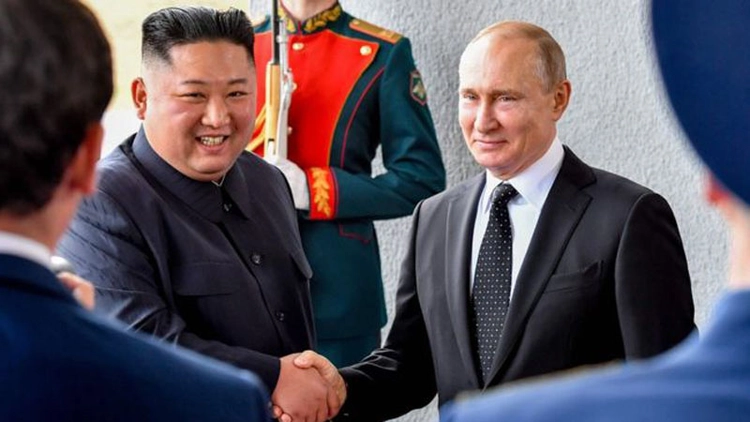 Putin dhe Kim Jong Un zotohen të forcojnë marrëdhëniet mes tyre