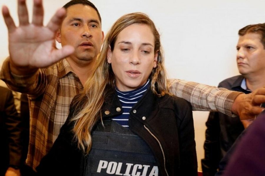 Ekuador/ Bashkëpunëtorja e kandidatit të vrarë presidencial mban veshur jelek antiplumbi në çdo kohë