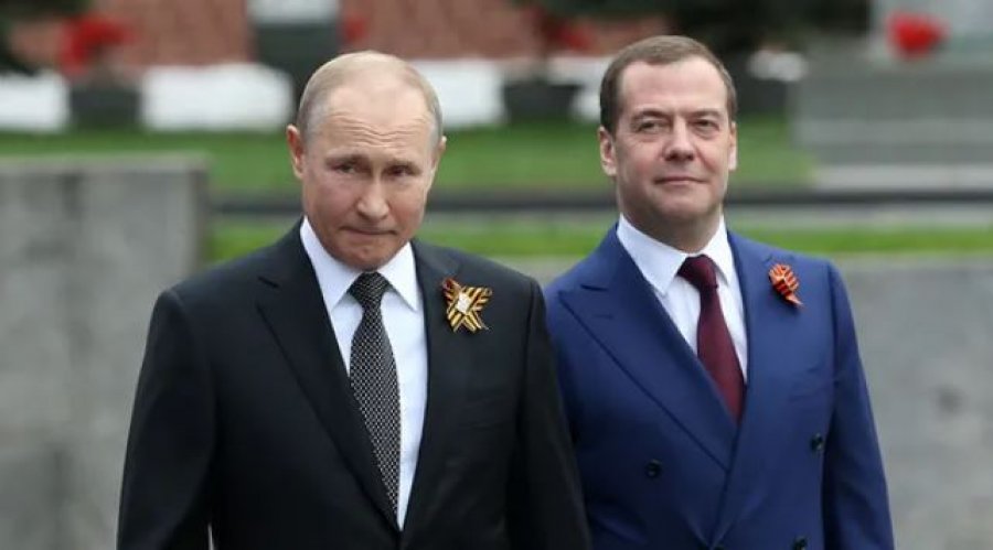 Medvedev: Perëndimi po e shtyn Rusinë drejt Luftës së Tretë Botërore