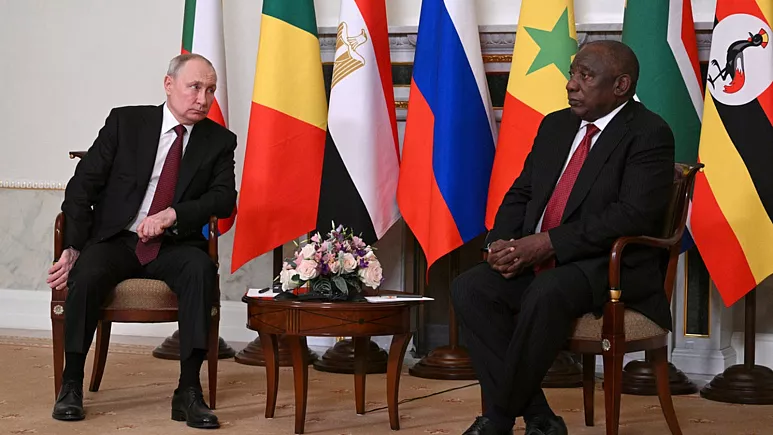 Ukraina dhe Rusia grinden për vëmendje dhe ndikim në samitin e BRICS