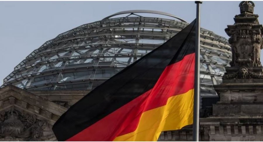 Qeveria gjermane lehtëson procedurat për marrjen e shtetësisë