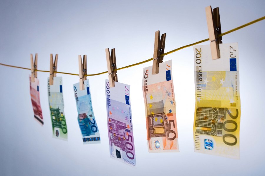 'Pastrimi i Parave/ Komisioni Evropian i kërkon Shqipërisë 'tavan' për pagesat në dorë