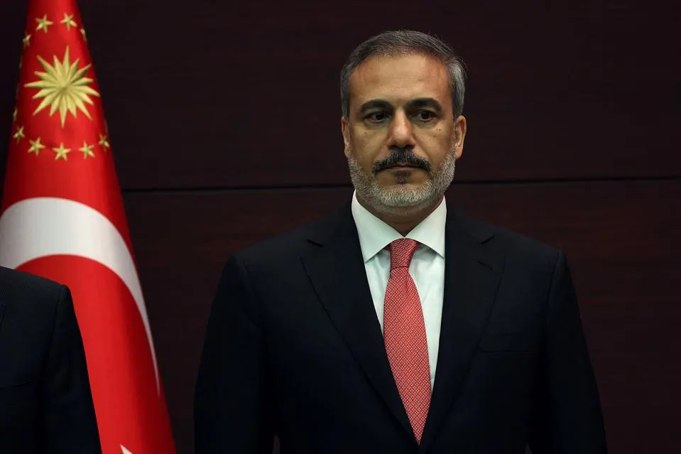 Ministri i Jashtëm turk do të vizitojë Rusinë