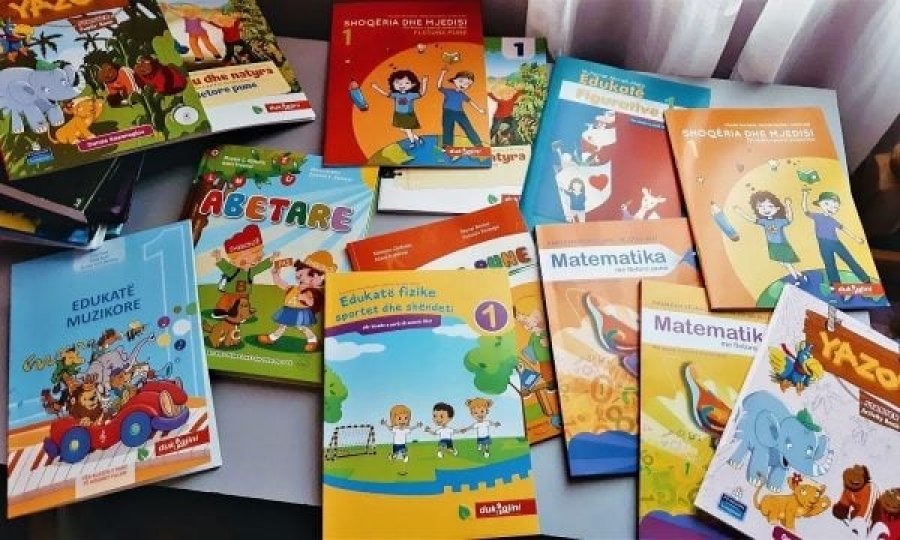 Kosovë, Këshilli i Prindërve: Në komunat ku s’ka librari do të hapen pika, aplikimi online mund të jetë problem