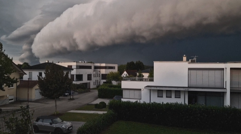  Stuhia godet vendin, reja monstruoze frikëson banorët në shtetin jugor gjerman