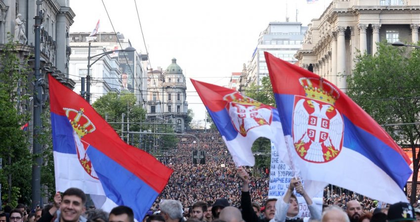 Mbahet protesta e 17-të anti qeveritare në Serbi