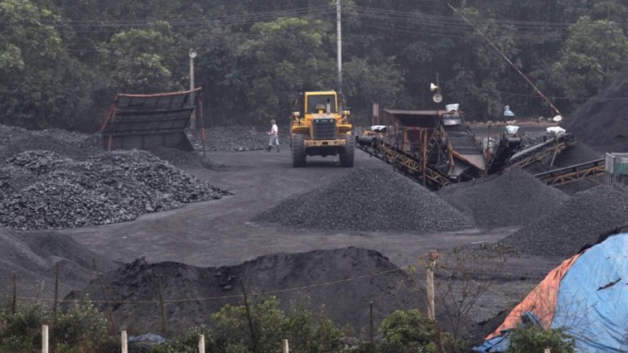 Vietnam, katër të vdekur nga shembja e tunelit në një minierë qymyri