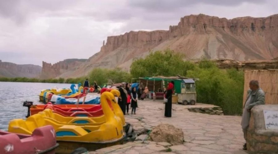 Talebanët i ndalojnë gratë ta vizitojnë parkun kombëtar