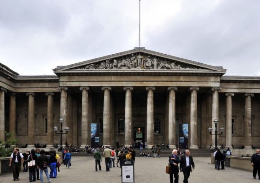 Zhdukja e artefakteve në Muzeun Britanik, kinezët shpërthejnë në rrjetet sociale: Riktheni pronat tona kulturore