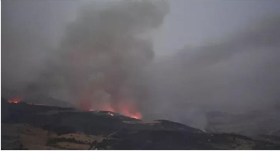 Zjarret në Sicili, mbyllet aeroporti në Trapani
