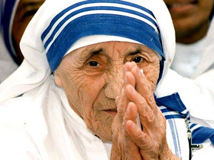 E lindur 113 vite më parë, sot është ditëlindja e Nënë Terezës