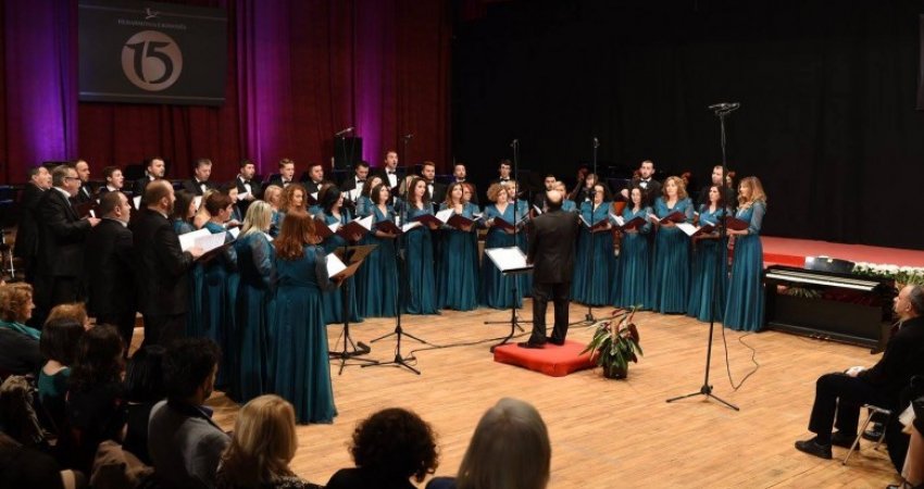 Filharmonia e Kosovës nis sezonin e ri me tri koncerte