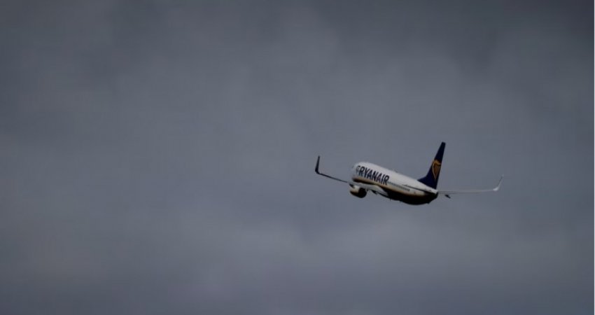 Franca kërkon vendosjen e çmimit minimal për fluturimet në Evropë
