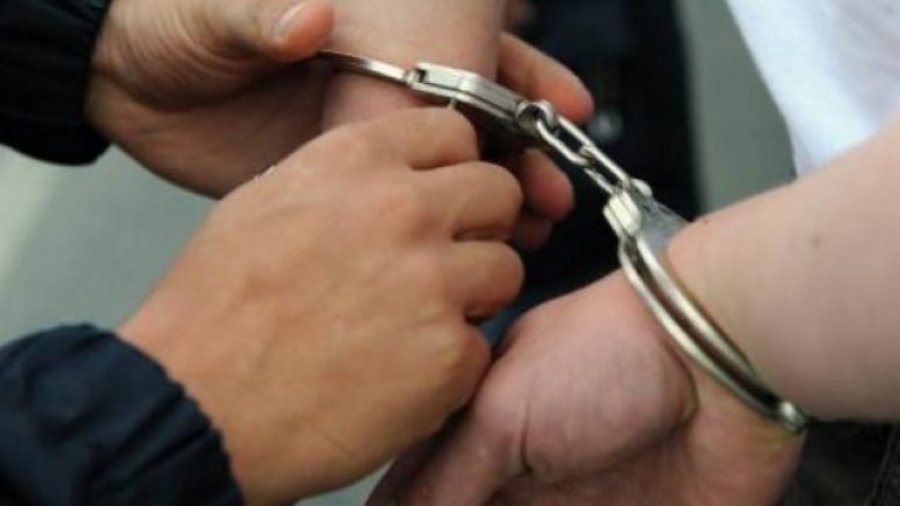 Përplasi me motor një të moshuar, arrestohet autori në Pogradec