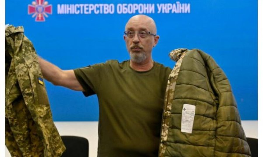Ukraina shkarkon ministrin e mbrojtjes për skandalin e pajisjeve ushtarake