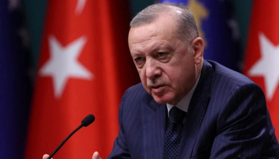 Erdogan i hap luftë BE-së, paralajmëron shkëputje të marrëdhënieve me bllokun