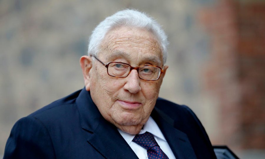 'Kolos modern i skenës botërore' karriera si diplomat e Henry Kissinger e përmbledhur me një video 