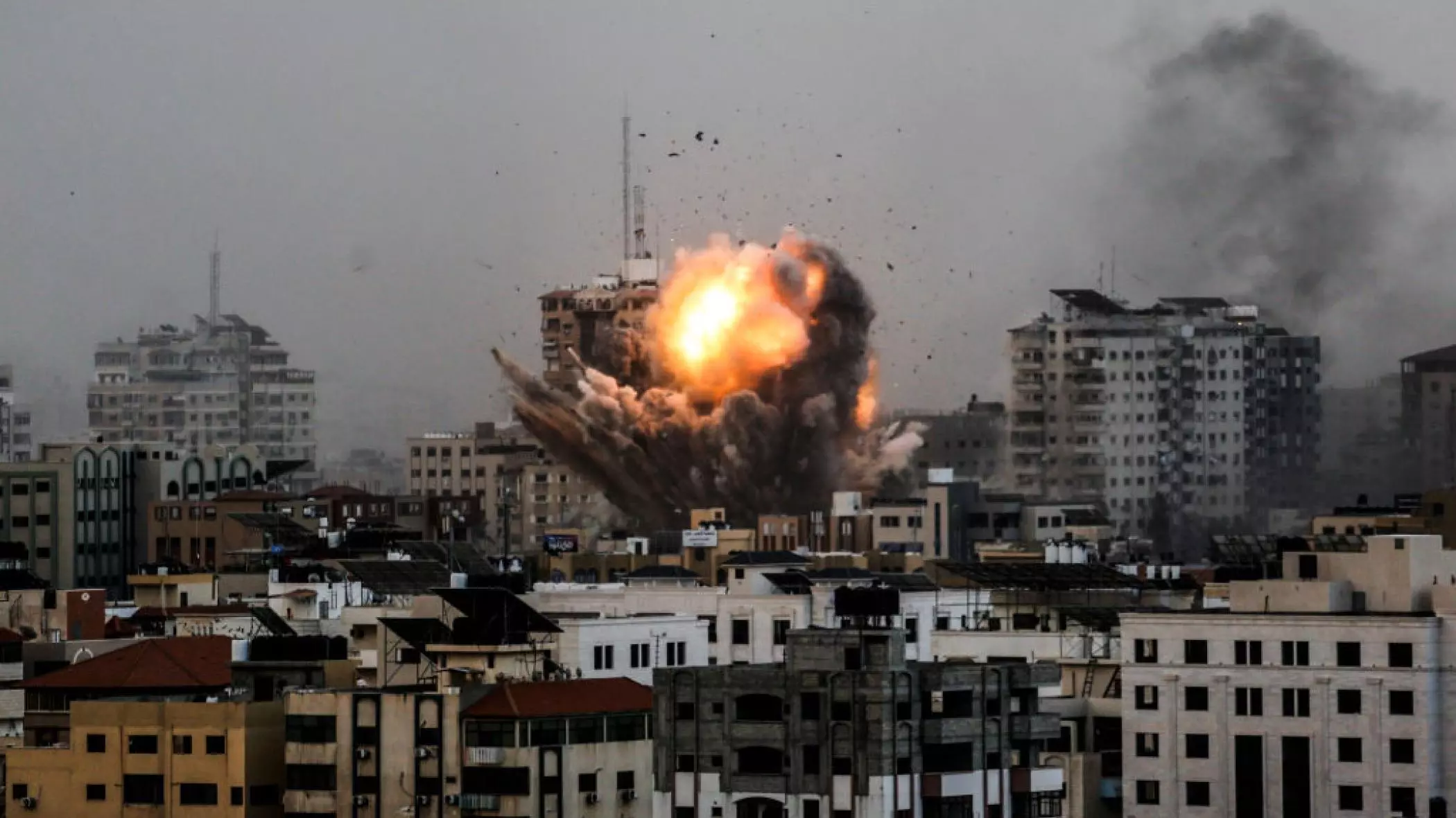 Skadon armëpushimi i përkohshëm, rinis lufta Izrael - Hamas