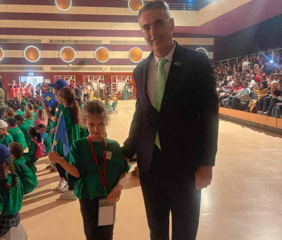 Dua Beqiri, 6-vjeçarja nga Kosova, kampione e matematikës në Dubai