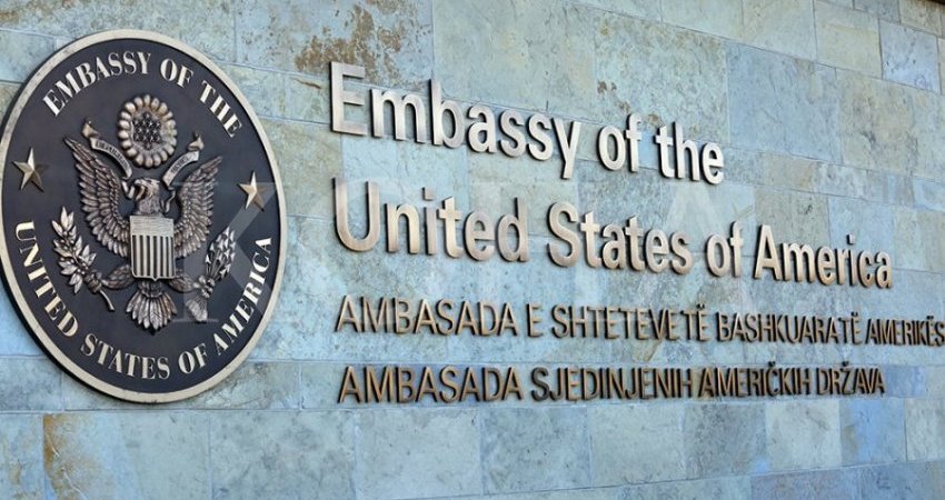 Ambasada amerikane: Vendimi i KQZ’së për Listën Serbe, minon partneritetin ShBA-Kosovë