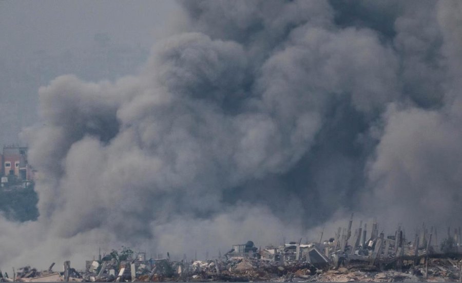 Luftime të ashpra mes Izraelit dhe Hamasit në veri dhe jug të Gazës