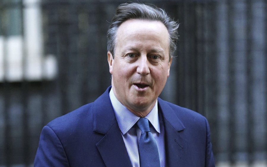 Britania nuk tërhiqet nga plani 'Ruanda', emëron Cameron si negociator për të bindur 'rebelët'