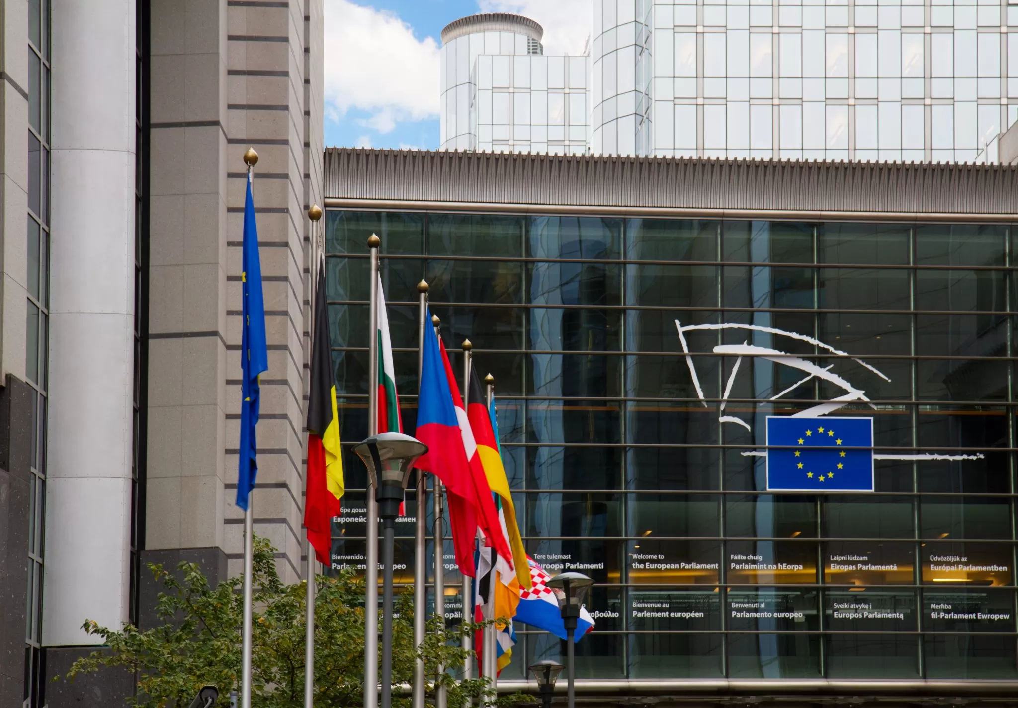 Sondazhi në 6 shtete të BE: Pak dëshirë për anëtarësimin e Shqipërisë dhe Kosovës