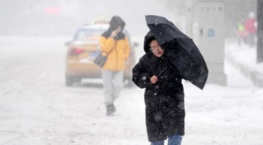 Moti i keq përfshin Kinën, temperaturat shkojnë -18 gradë Celcius, mbyllen shkollat  