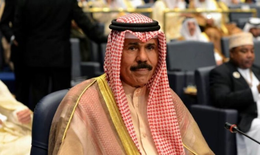 Vdes në moshën 86-vjeçare sheiku i Kuvajtit 