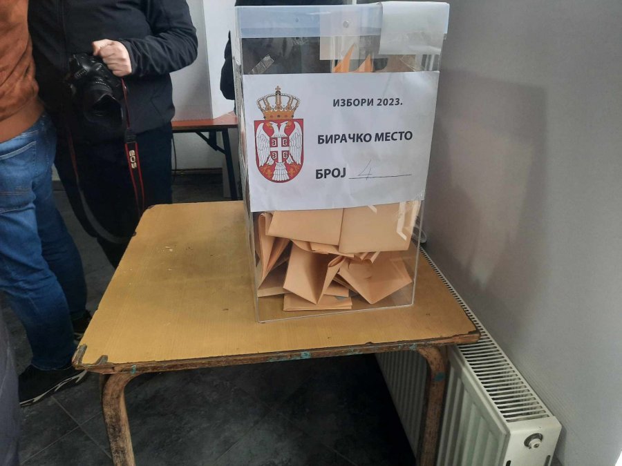 Pjesëmarrja e votuesve deri në ora 18:00: 15% në Preshevë, mbi 33% në Bujanoc