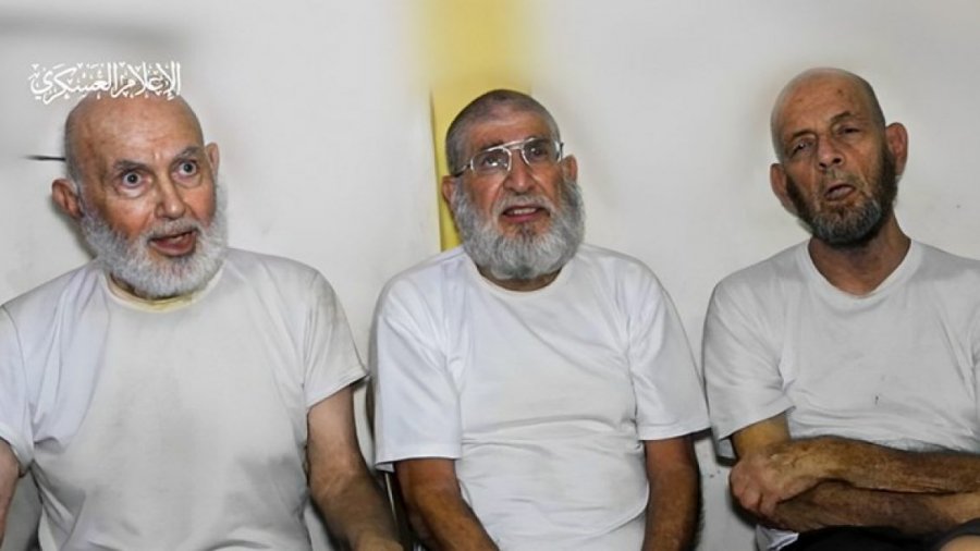 Hamasi publikon videon e tre pengjeve izraelitë, duke u lutur të lirohen