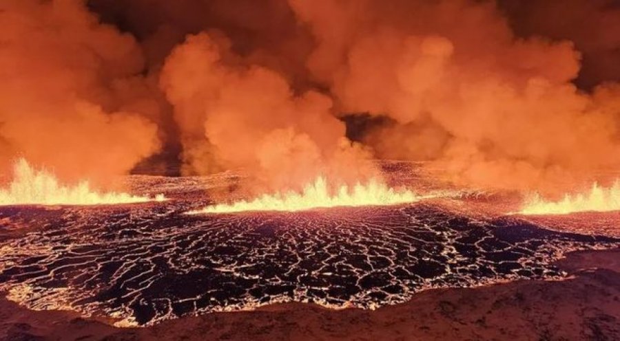 Islandë/ Pas tërmeteve intensive, shpërthen vullkani në gadishullin e Reykjanes