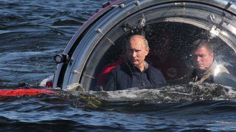 Rusia prezanton dy nëndetëse të reja bërthamore